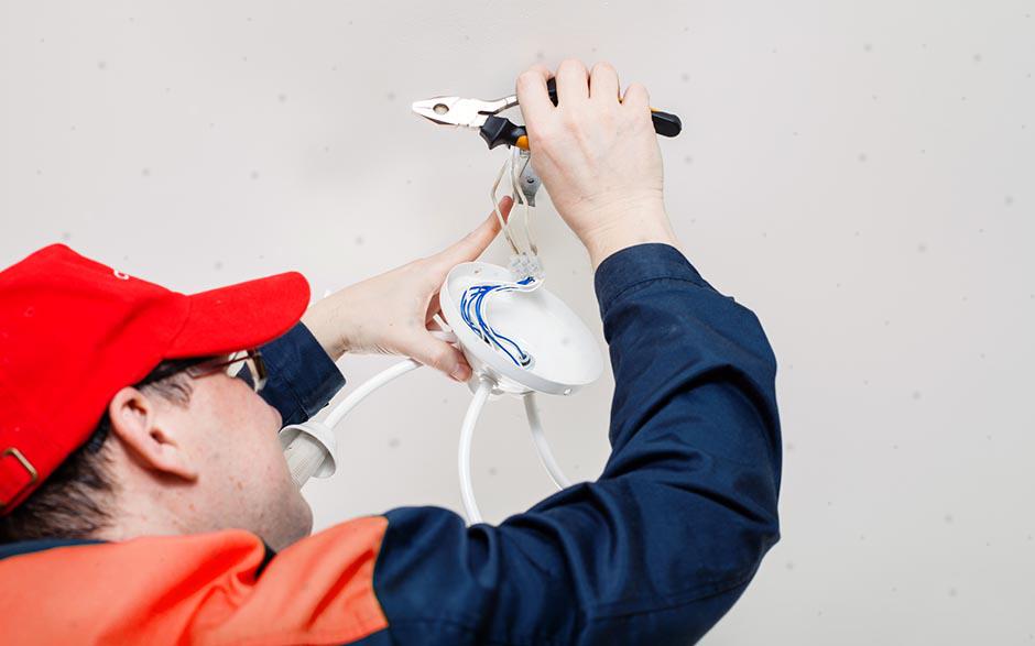cherche électricien pas cher Montfermeil